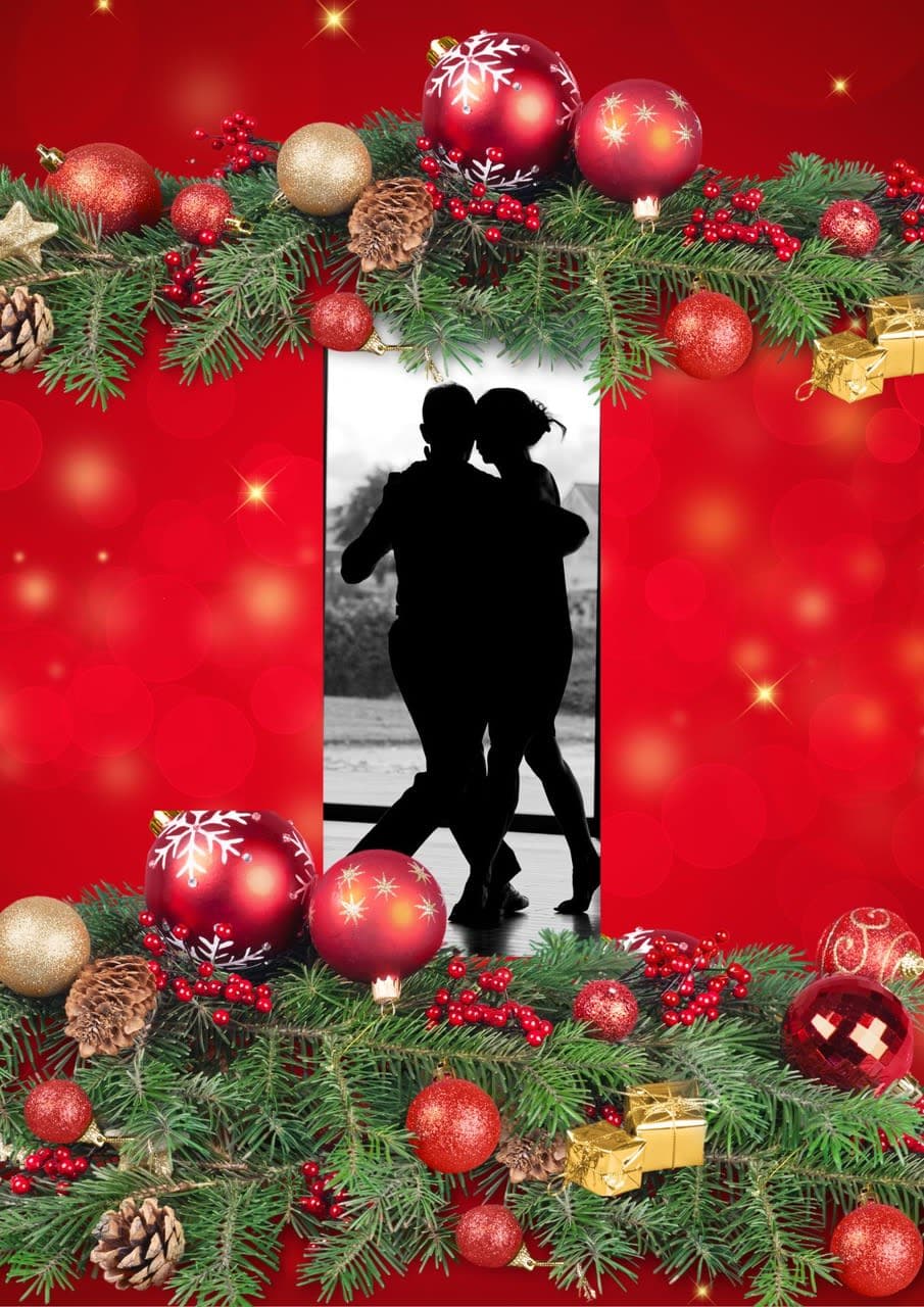 Danseurs de tango et décors de Noël